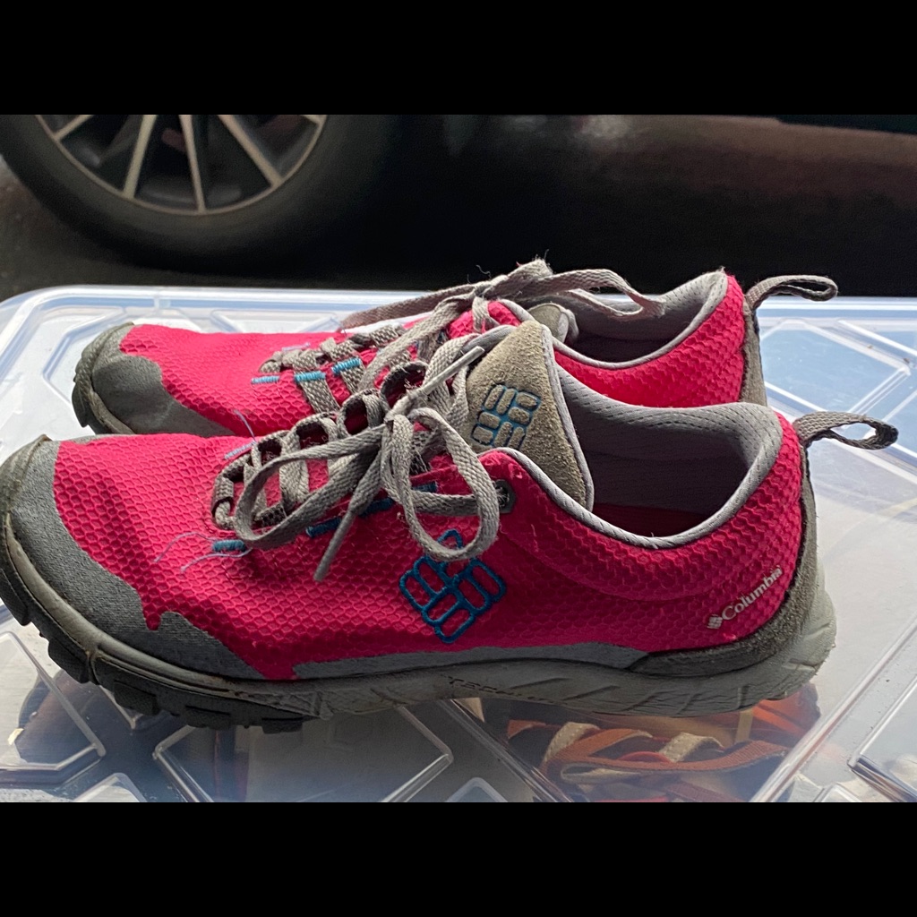 Columbia All Terrain Pink/Gray Sneakers. Size 6